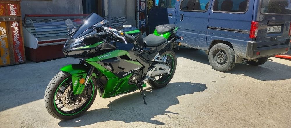 Kawasaki 400cc sotiladi