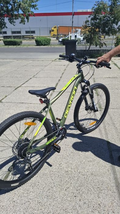 Vând bicicleta Devron 27.5 că nouă