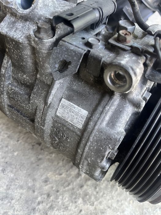 Компресор климатик бмв ф01 ф02 ф10 компресор bmw f01 f02 klimatik