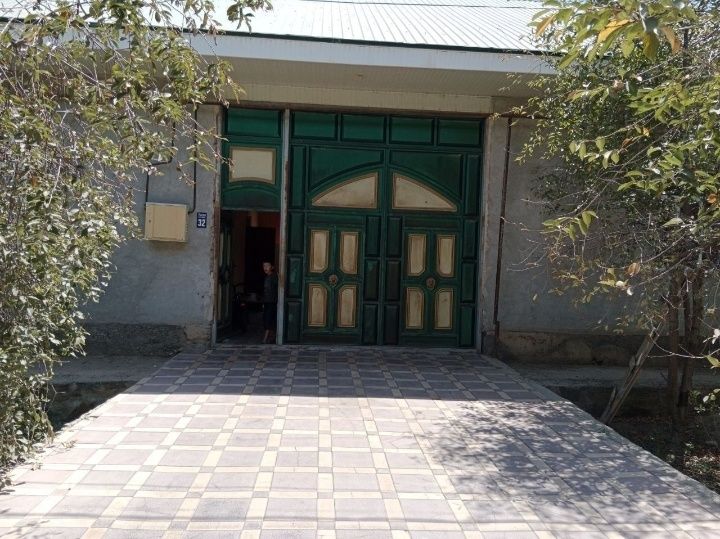 Narpaydan Hovli sotiladi 14 sotix