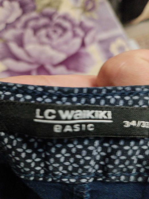 Продам 2 пару джинс фирменные