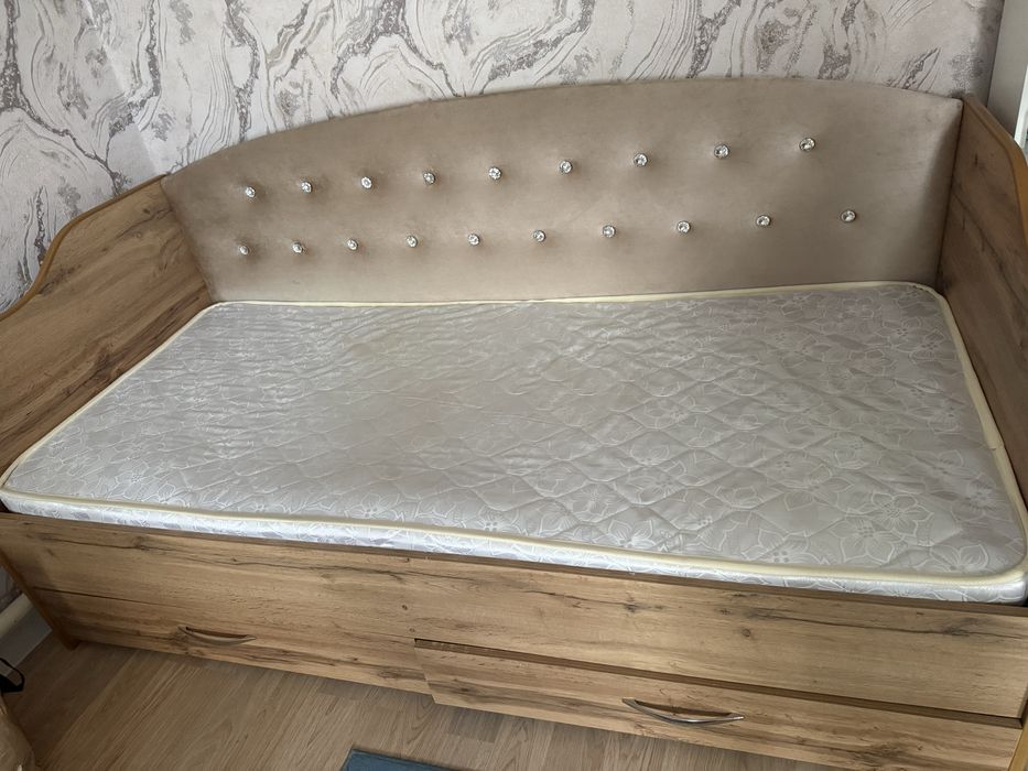 Продам детскую кровать