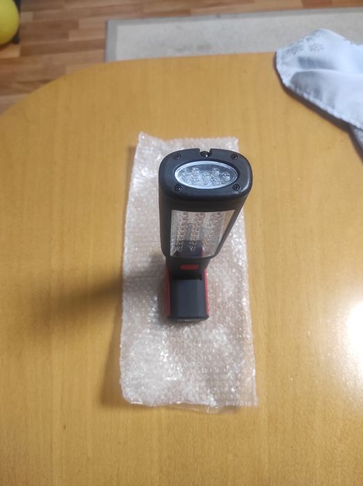 Работна  лед лампа 30+7 диода-преэареждаема.(за автомобили,ел.техници