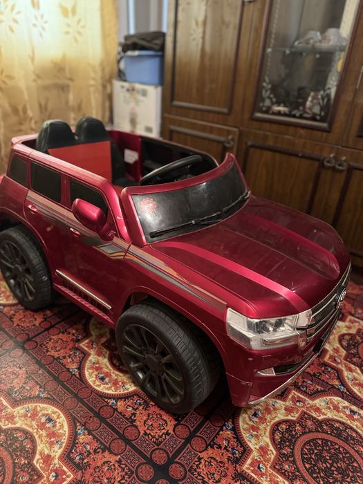 Продается электромобил