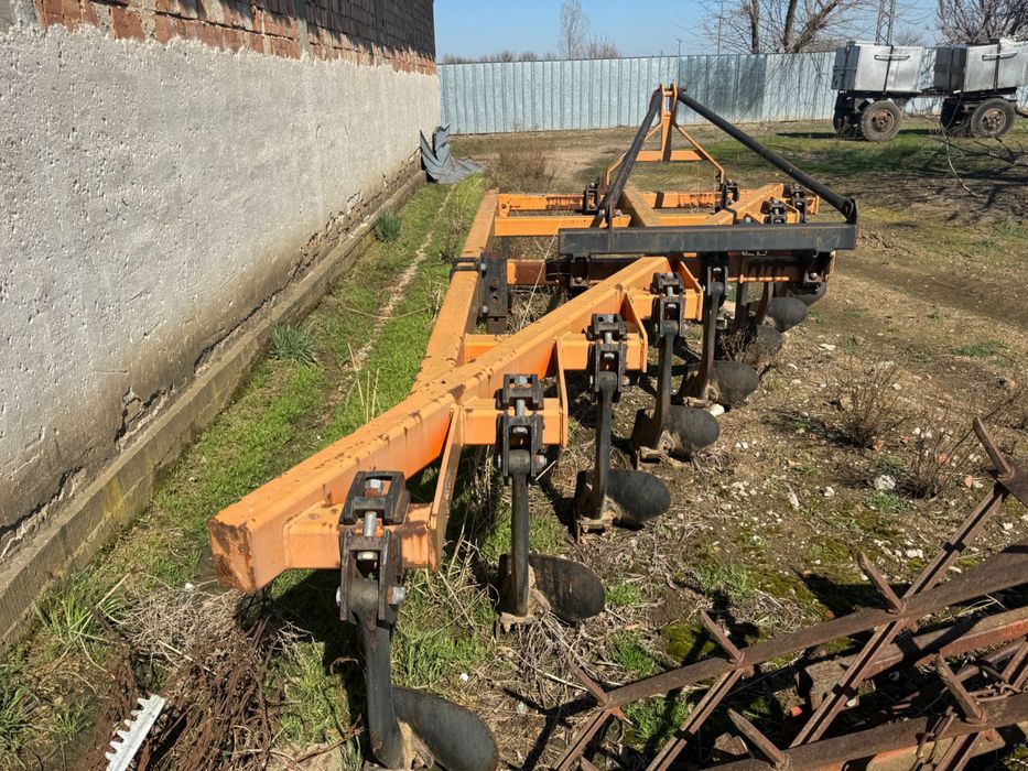 Плуг 8х25; 2009г.