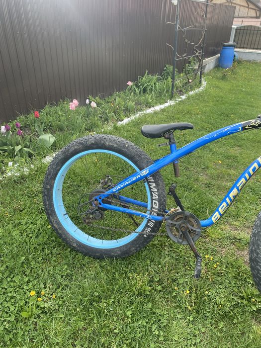 Bicicletă cu roți groase