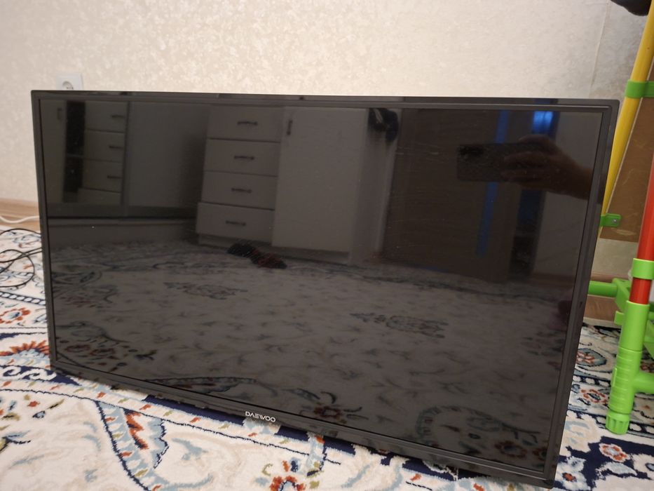 Продам телевизор