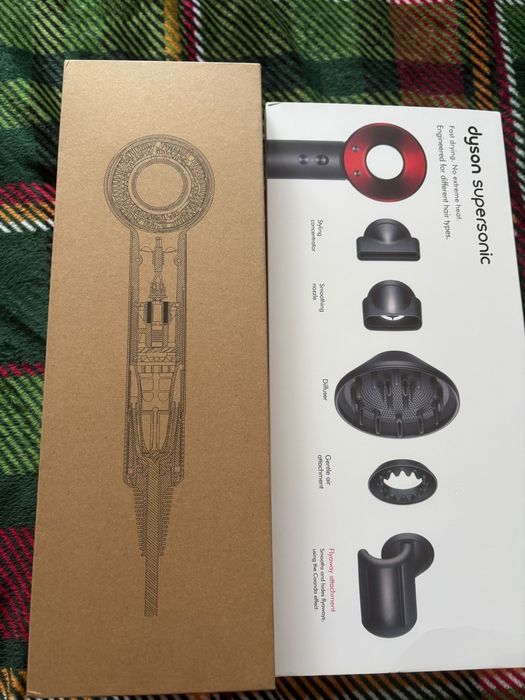 Uscator de par Dyson HD07