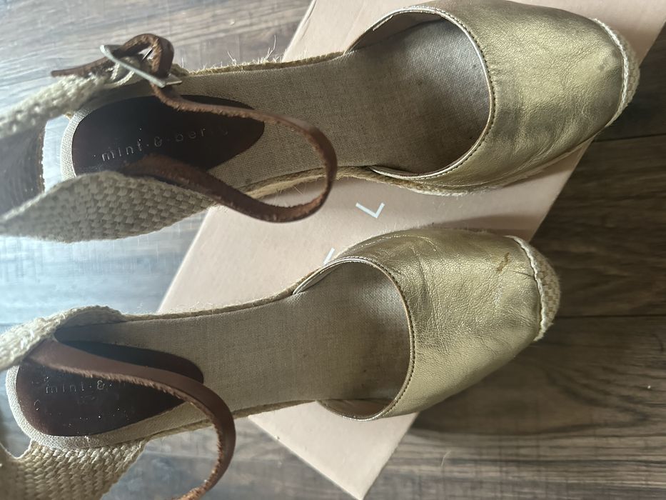 Sandale tip platforma , Mint& Berry, piele si panza