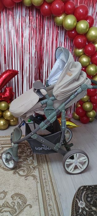 Коляска прогулочная . Болгария фирма Lorelli.