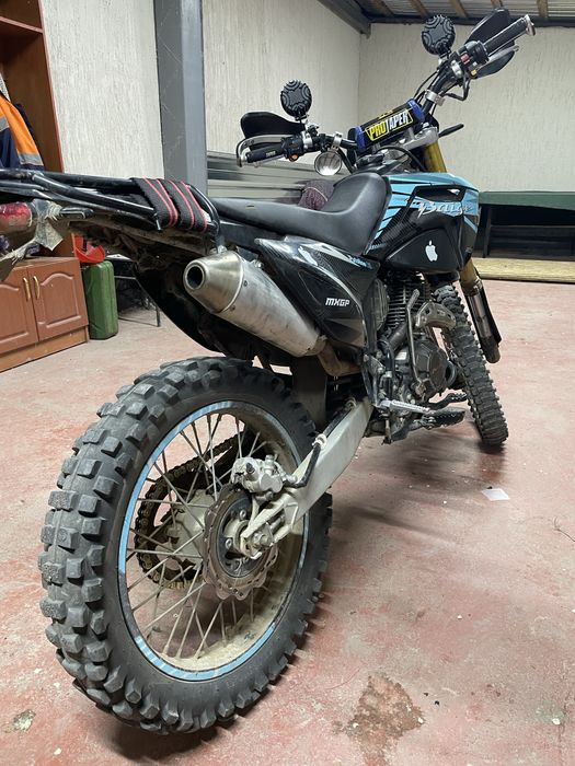 Мотоцикл 250 куб 172FF