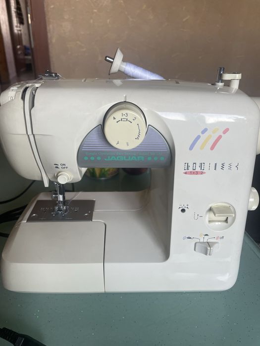 Швеная машика Jaguar BR 150