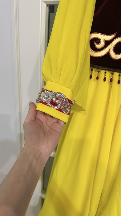 Национальное казахское платье