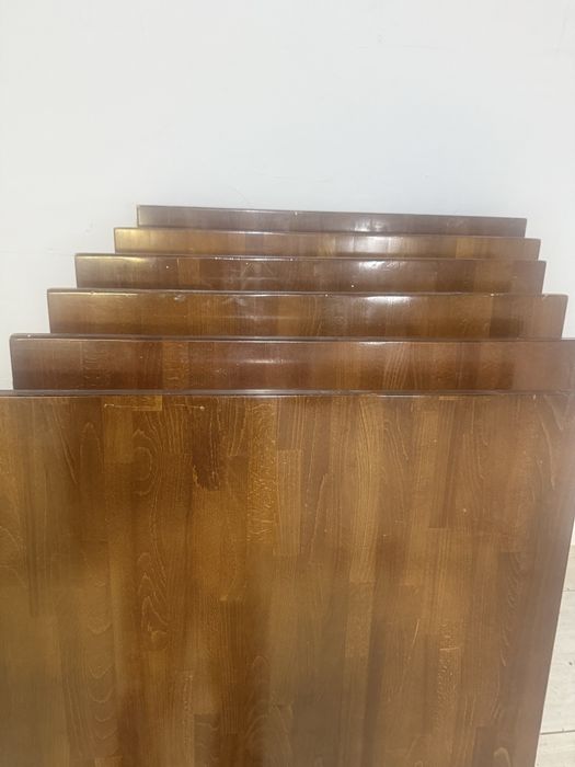 Столы в хорошем состоянии