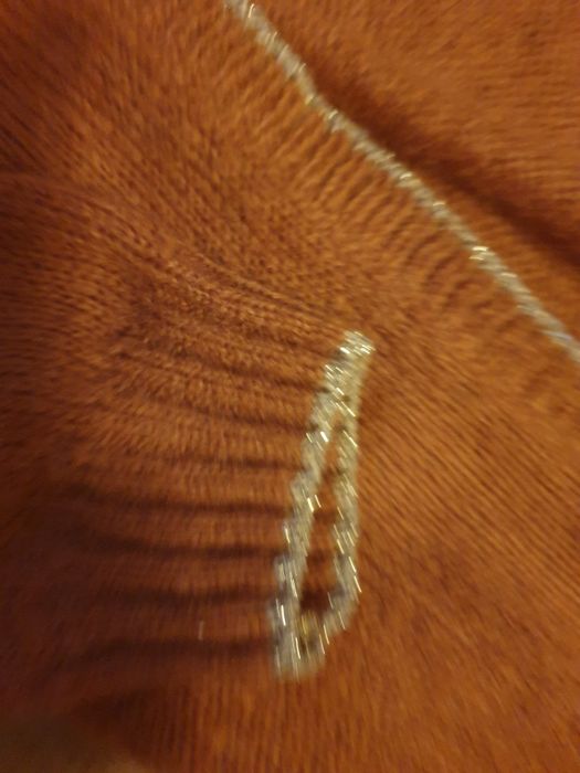 Cardigan dama, cu adaos de lana, culoare caramiziu, cu elemente aurii