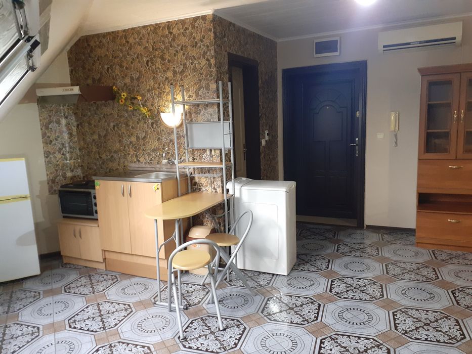 Давам студио под наем в гр. Аксаково