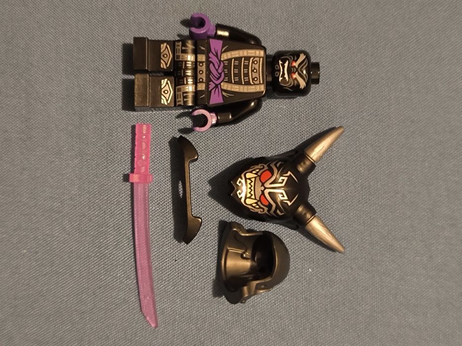 Lego ninjago : Garmadon ,Lloyd,Kai,Cole,Wyldfyre