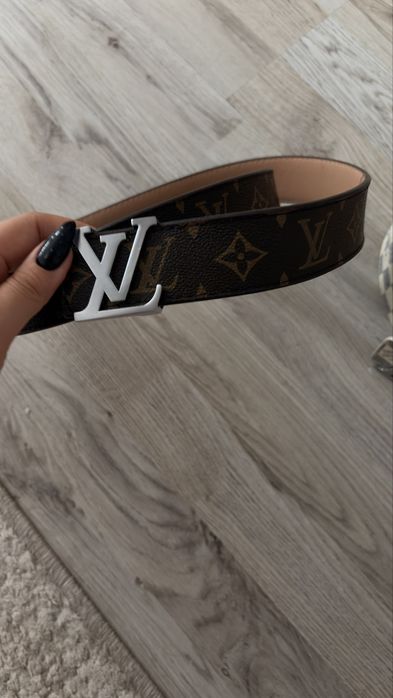 Louis Vuitton belt/колан