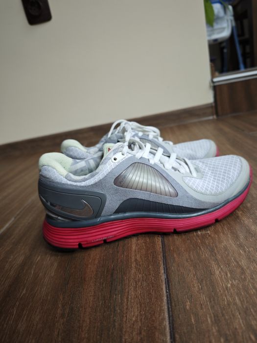 Маратонки Nike lunar eclipse flywire 38