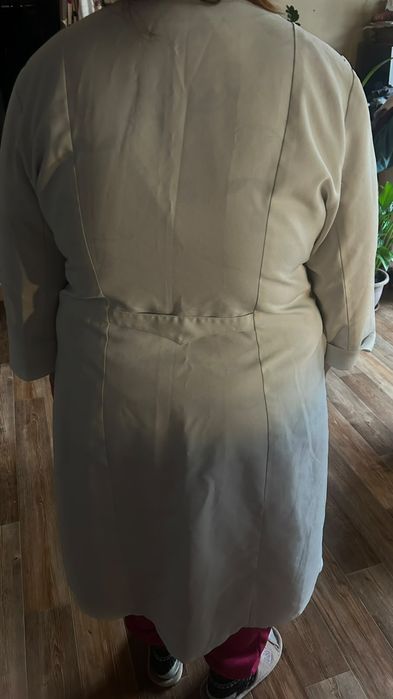 Продам белый медицинский халат