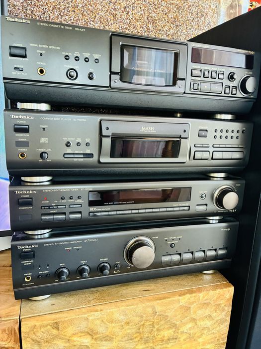 Hi Fi комплект в изключително състояние за аудиофили!