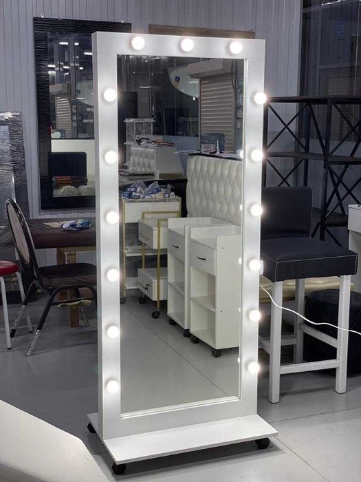 Зеркало парикмахерское