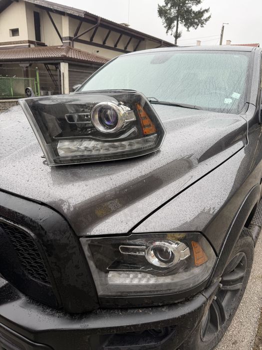 Оригинален фар за DODGE RAM 2021