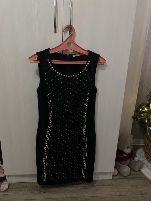 Женские платья вечерние