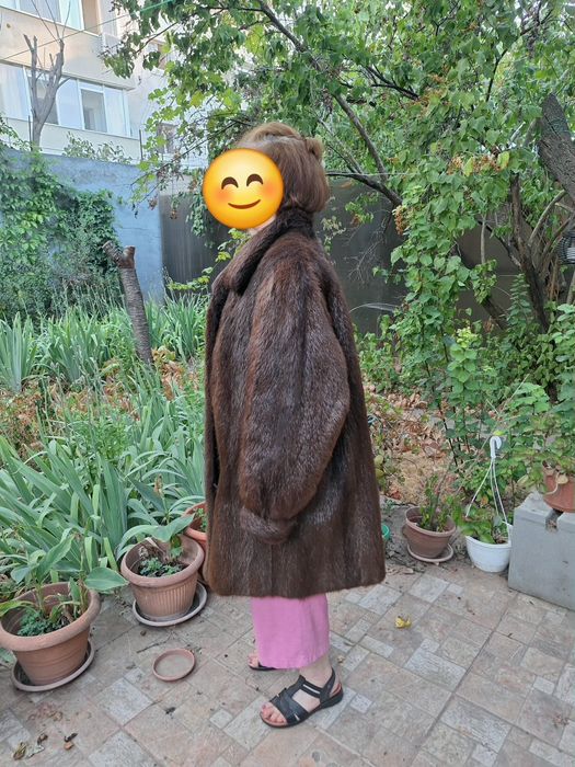 Haina din blana naturala de nutrie