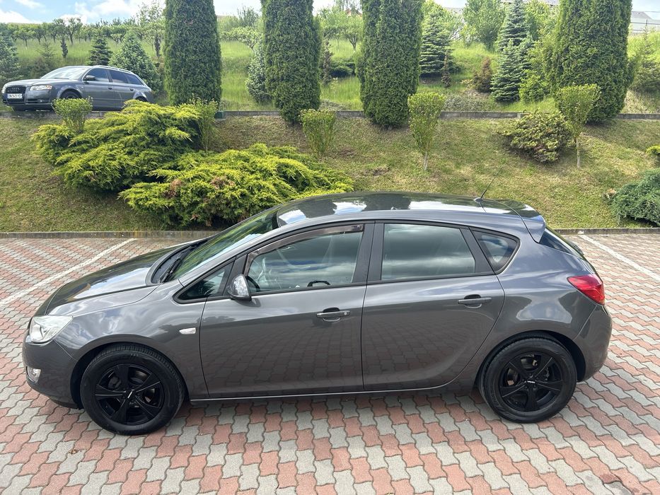 -Opel astra J Facelift-2011-1.4benzina-140cai-euro5-adusa din germania-