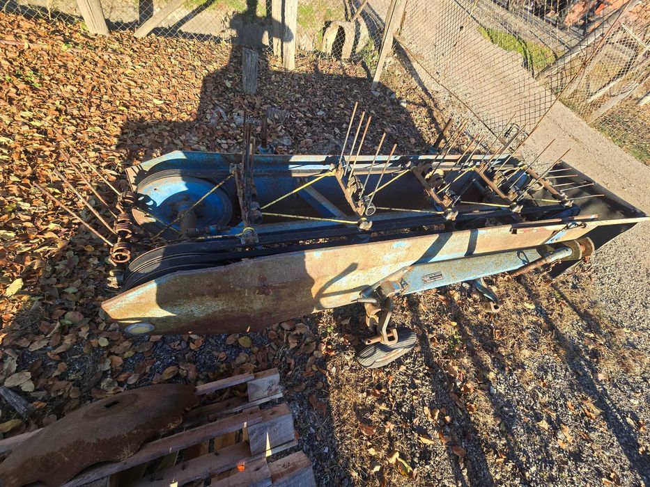 Grebla in tiranti la tractor modelul pe curele roti bune curele bune