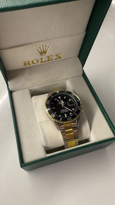 Rolex — часы в отличном состоянии