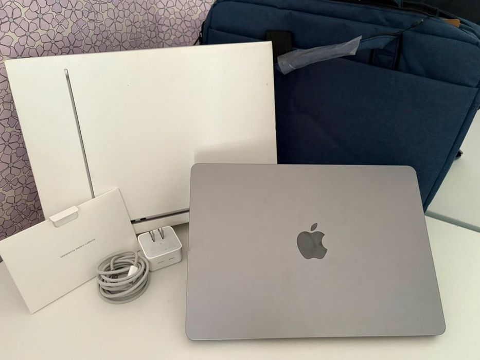 MacBook Air 13” — Apple M3
