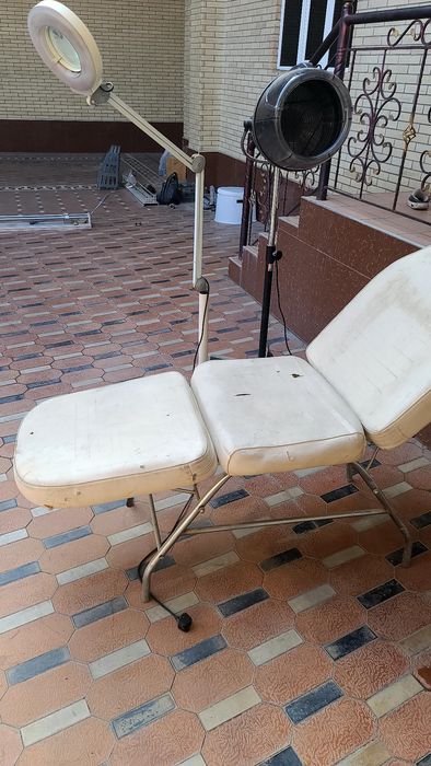 Lampa sushilka kreslo sotiladi