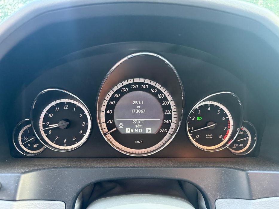 MERCEDES-BENZ E-Class 2009 — imagine 4