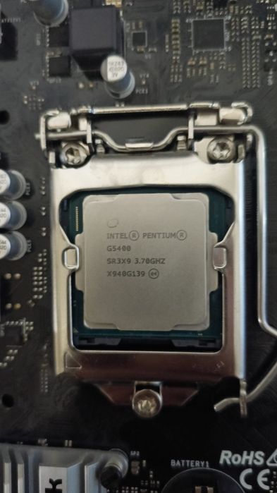 Материнская плата и процессор.