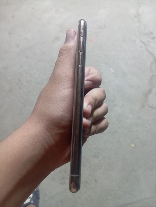 IPhone Xs Max в идеале кроме дефекта в матрице