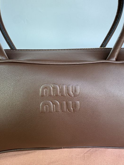 Geanta miu miu piele