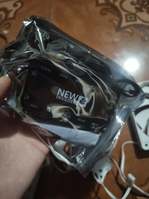 Ventilatoare RGB + FAN/RGB Controller