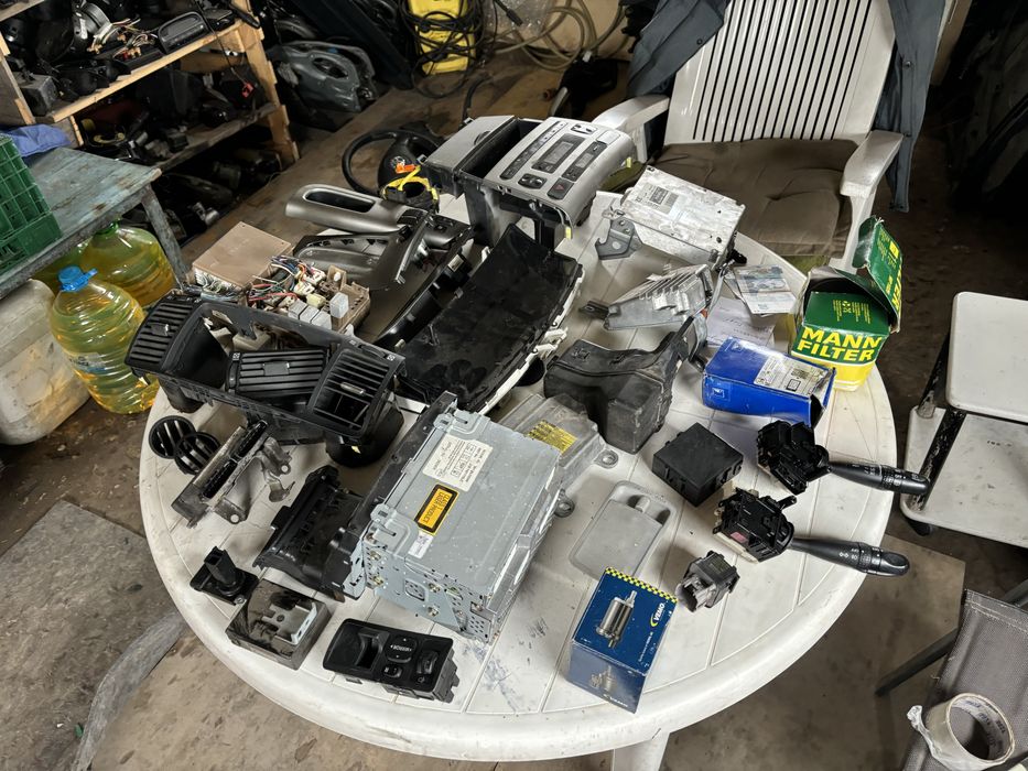 Интериор, табло, компютър двигател за Тойота Корола Версо дизел 02-06г