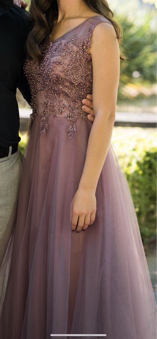 Официална рокля