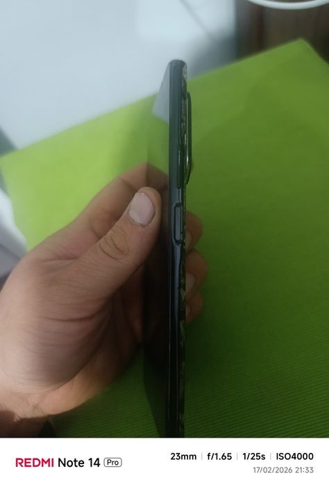 Huawei se 9 sotiladi orqa qopqogʻi va ekrani singan zapchastlari ishli