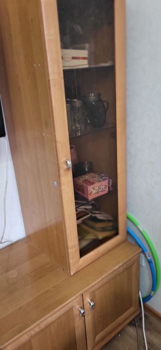 Продам шкаф стенка