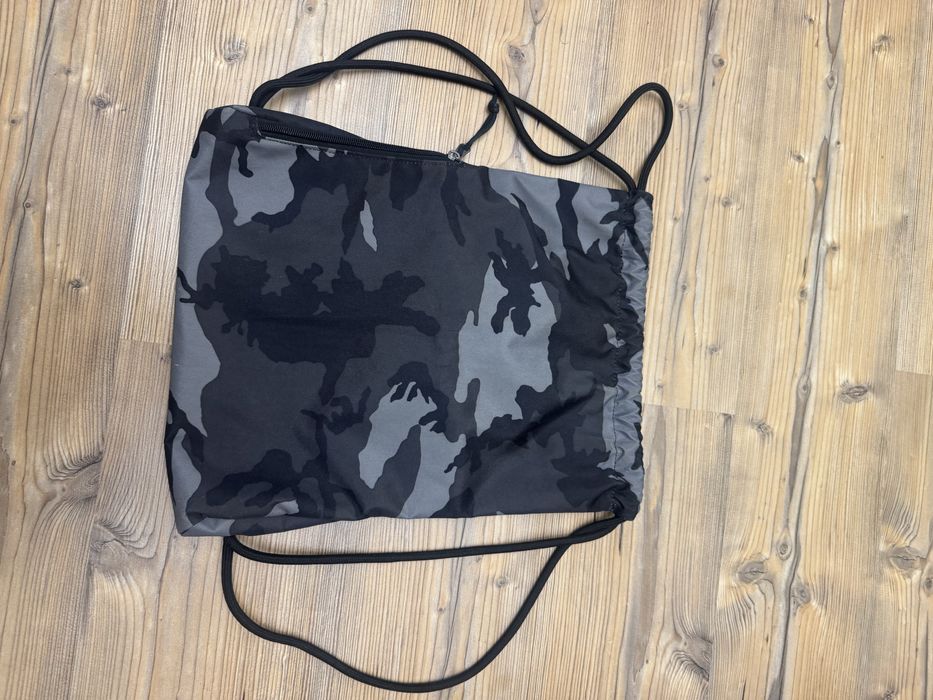 Чантичка Diesel сив камуфлаж + мешка nike