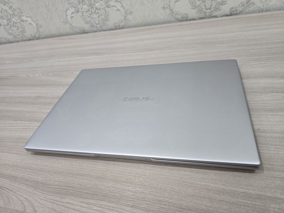 HUAWEI, Core i5-11Th, Ram 8Gb, SSD 512Gb, Full HD IPS