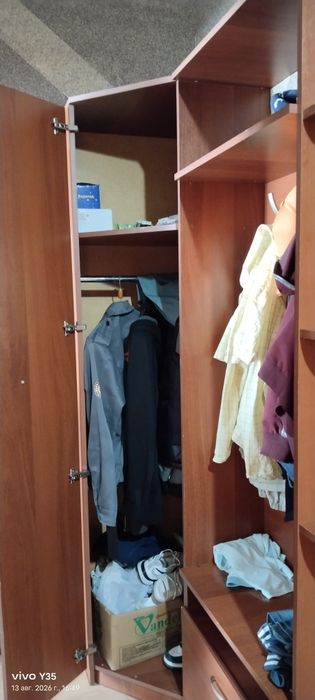 Вешалка в хорошем состоянии