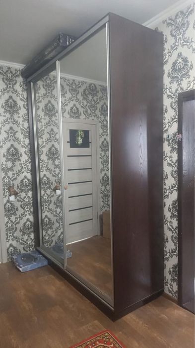 Продам шкаф встроеный