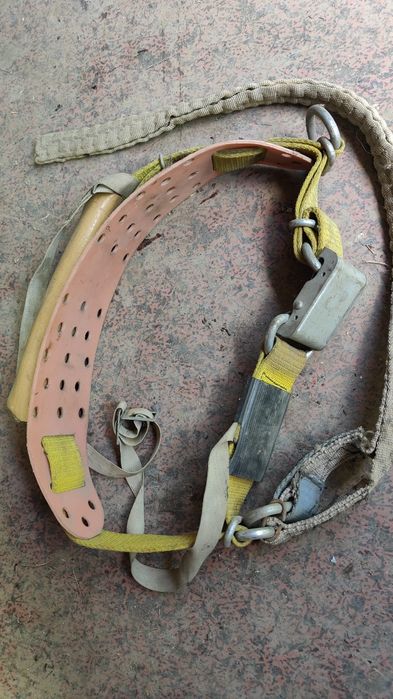 Страховой пояс спасателя