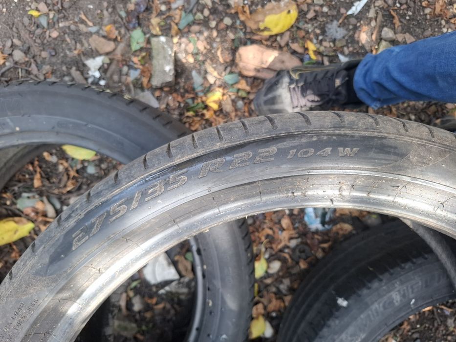 Vand 1 anvelopa 275 35 22 pireli de vara buna