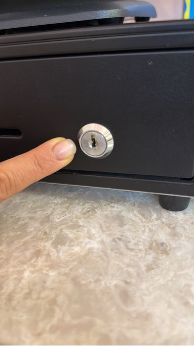 Кассовый аппарат, моноблок, принтер чеков